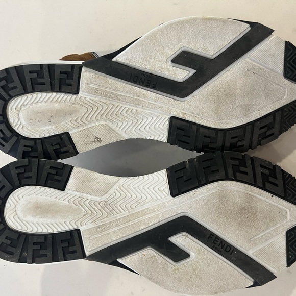Fendi Flow Sneakers sz 12uk/13us like new - Picture 9 of 12